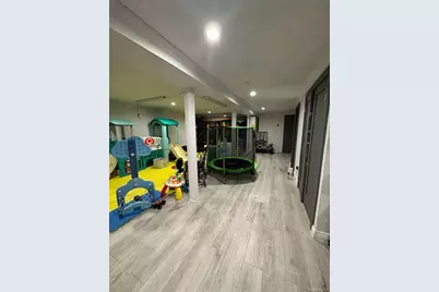 5027 175th Street, Fresh Meadows, NY 11365 - Photo 7