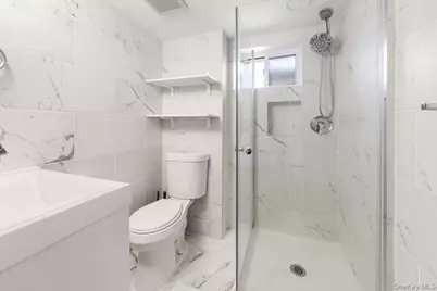 2019 Colden Avenue, Bronx, NY 10462 - Photo 17