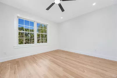 510 Bayport Avenue, Bayport, NY 11705 - Photo 19