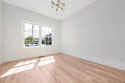 510 Bayport Avenue, Bayport, NY 11705 - Photo 15