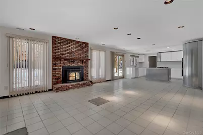 1 Domino Way, Mount Sinai, NY 11766 - Photo 11