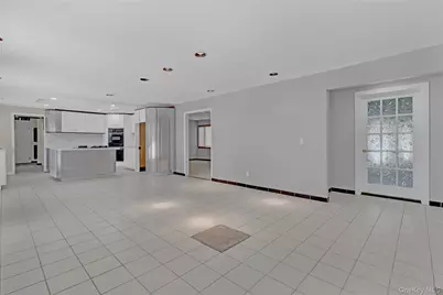 1 Domino Way, Mount Sinai, NY 11766 - Photo 3