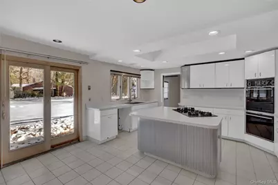 1 Domino Way, Mount Sinai, NY 11766 - Photo 9