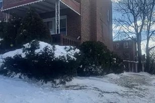 216-02 115th Ct, Cambria Heights, NY 11411 - Photo 3