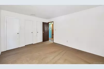 219 Bellerose Avenue, East Northport, NY 11731 - Photo 17