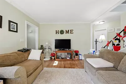 197 Foxhurst Road, Oceanside, NY 11572 - Photo 9