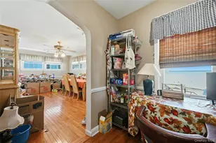 197 Foxhurst Rd, Oceanside, NY 11572 - Photo 17