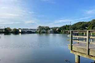 95 E Broadway, Roslyn, NY 11576 - Photo 33