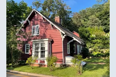 95 E Broadway, Roslyn, NY 11576 - Photo 1