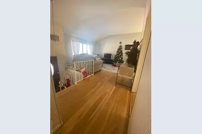 [Address not provided], Hauppauge, NY 11788 - Photo 5