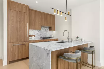 30-55 Vernon Boulevard #5N, Astoria, NY 11102 - Photo 3