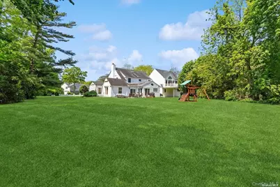 1345 Harbor Road, Hewlett, NY 11557 - Photo 33