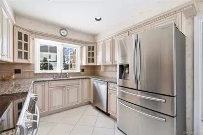 38 Bradish Lane, Bay Shore, NY 11706 - Photo 13