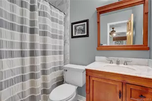 11 Primrose Ln, North Babylon, NY 11703 - Photo 19