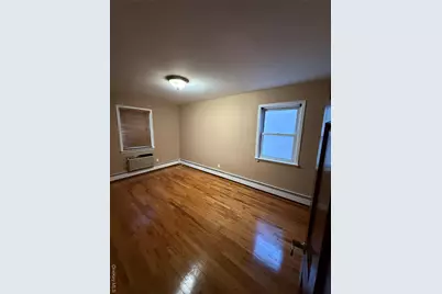 7961 78th Avenue, Glendale, NY 11385 - Photo 9