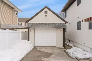 77 Lucille Ave, Elmont, NY 11003 - Photo 7