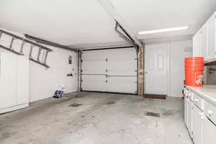 21-62 24th St, Astoria, NY 11105 - Photo 39