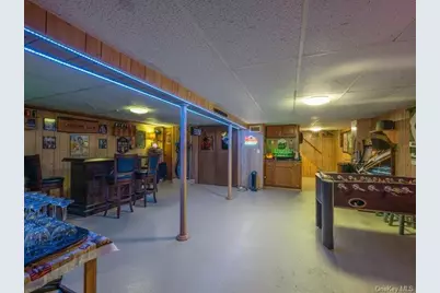 8 Shelley Court, Middle Island, NY 11953 - Photo 19