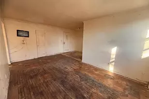 47-22 215th Pl, Bayside, NY 11361 - Photo 3