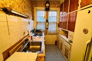 43-06 56th St, Woodside, NY 11377 - Photo 19