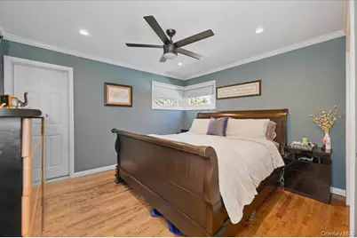 10 Darnley Place, Huntington Station, NY 11746 - Photo 11