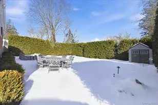 10 Darnley Pl, Huntington Station, NY 11746 - Photo 21