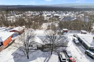 310 Highland Ave, Maybrook, NY 12543 - Photo 5