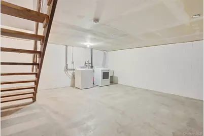 223 Vineyard Avenue, Highland, NY 12528 - Photo 19