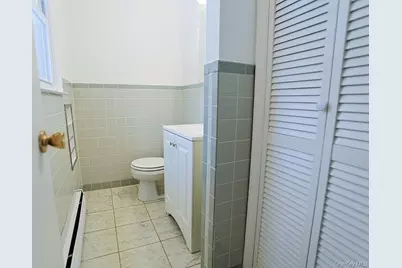 8 Wood Terrace, Newburgh, NY 12550 - Photo 17