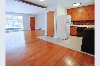 8 Wood Terrace, Newburgh, NY 12550 - Photo 9