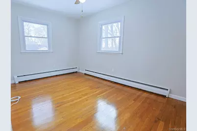 8 Wood Terrace, Newburgh, NY 12550 - Photo 23