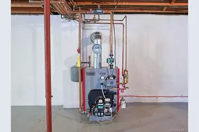 8 Wood Terrace, Newburgh, NY 12550 - Photo 31