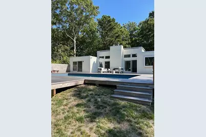 14 Park Circle, Quogue, NY 11959 - Photo 1