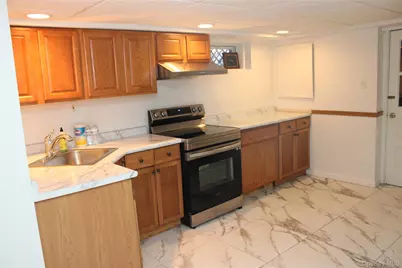 16 Shelley Place, Huntington Station, NY 11746 - Photo 3