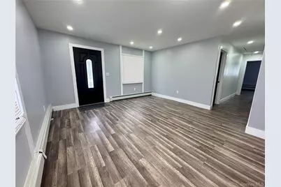 4 Ashton Road, Medford, NY 11763 - Photo 7