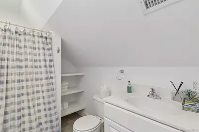 9 Debras Way, Wainscott, NY 11975 - Photo 21