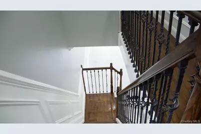 11024 207th Street, Queens Village, NY 11429 - Photo 9