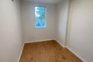 113-10 Jamaica Ave, Richmond Hill, NY 11418 - Photo 7