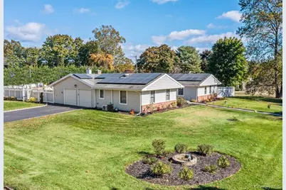 11 Onyx N Dr, Stony Brook, NY 11790 - Photo 3