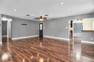 11 Onyx N Dr, Stony Brook, NY 11790 - Photo 5