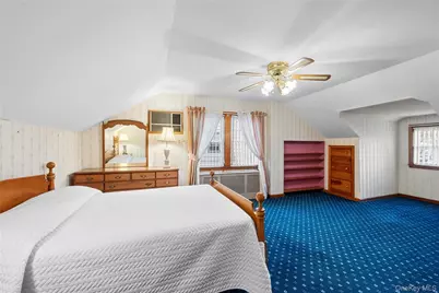 449 Mineola Boulevard, Williston Park, NY 11596 - Photo 17