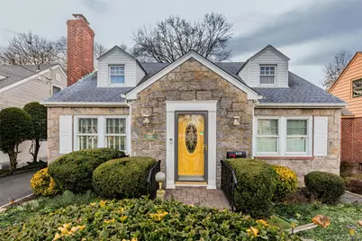 449 Mineola Boulevard, Williston Park, NY 11596 - Photo 29