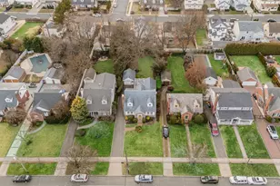 449 Mineola Blvd, Williston Park, NY 11596 - Photo 3