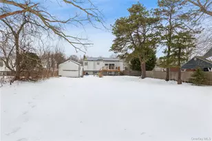 51 Forest Ave, West Babylon, NY 11704 - Photo 23