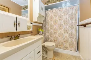 51 Forest Ave, West Babylon, NY 11704 - Photo 11