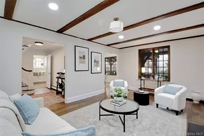 27 Oakland Drive, Port Washington, NY 11050 - Photo 5