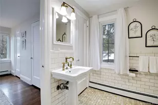 27 Oakland Dr, Port Washington, NY 11050 - Photo 15