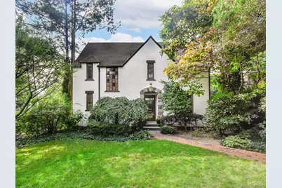 27 Oakland Drive, Port Washington, NY 11050 - Photo 1