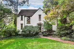 27 Oakland Dr, Port Washington, NY 11050 - Photo 1