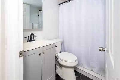 17 Armell Street, Huntington Station, NY 11746 - Photo 13